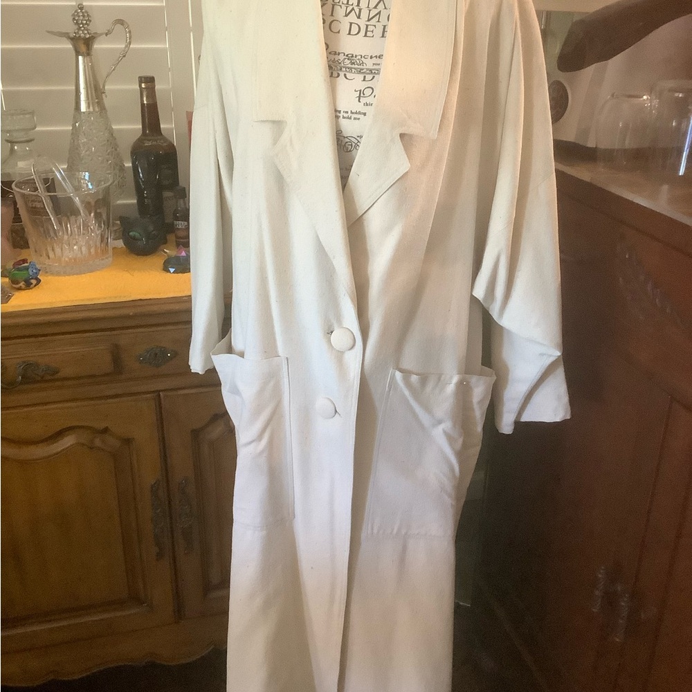 Vintage 80’s Light Cream Long Button Front Coat with Pockets